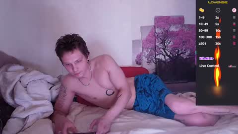 Snapshot of alex_wandhot chatting on 06-14-26, 03:19 Alex WandHot online show from 06-14-26, 03:19
