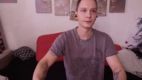 Snapshot of alex_wandhot chatting on 06-18-26, 03:29 Alex WandHot online show from 06-18-26, 03:29