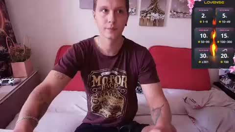 Snapshot of alex_wandhot chatting on 07-22-26, 07:11 Alex WandHot online show from 07-22-26, 07:11