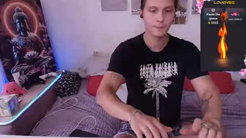 Snapshot of alex_wandhot chatting on 08-01-26, 09:19 Alex WandHot online show from 08-01-26, 09:19