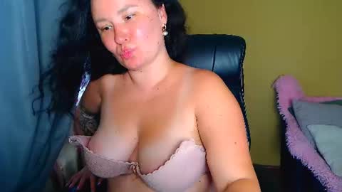Snapshot of alexa__lexie chatting on 07-28-26, 02:13 Alexa online show from 07-28-26, 02:13