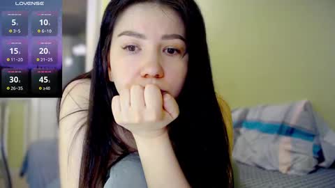 Snapshot of alexa_cruze chatting on 01-14-25, 12:43 Alexa online show from 01-14-25, 12:43