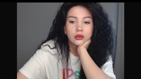 Snapshot of alexa_cruze chatting on 10-13-25, 03:23 Alexa online show from 10-13-25, 03:23