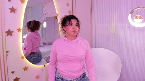 Snapshot of alexa_cutte_ chatting on 05-07-26, 05:07 A L E X A online show from 05-07-26, 05:07
