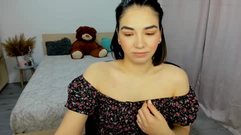 Snapshot of alexa_dolly chatting on 01-07-25, 06:16 Alexa online show from 01-07-25, 06:16