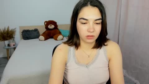 Snapshot of alexa_dolly chatting on 02-18-25, 08:27 Alexa online show from 02-18-25, 08:27