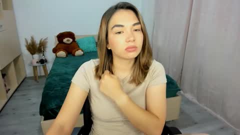 Snapshot of alexa_dolly chatting on 09-19-25, 05:20 Alexa online show from 09-19-25, 05:20