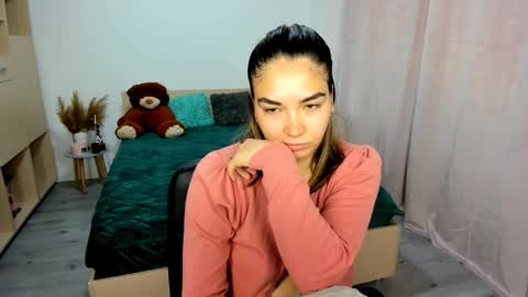 Snapshot of alexa_dolly chatting on 10-02-25, 06:09 Alexa online show from 10-02-25, 06:09