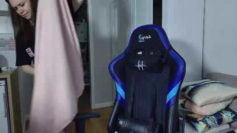 Little Duck homie online show from 06-20-26, 04:43