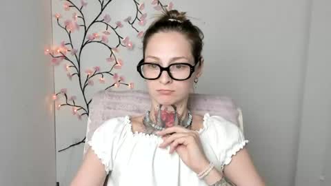 Snapshot of alexa_kittie chatting on 07-28-26, 07:39 Alexa online show from 07-28-26, 07:39