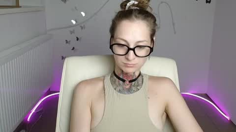 Snapshot of alexa_kittie chatting on 07-29-26, 11:30 Alexa online show from 07-29-26, 11:30