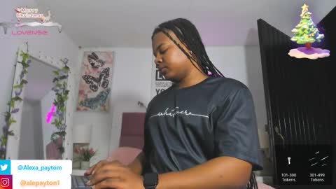 Snapshot of alexa_paytom1 chatting on 12-15-24, 11:53 Alexa online show from 12-15-24, 11:53