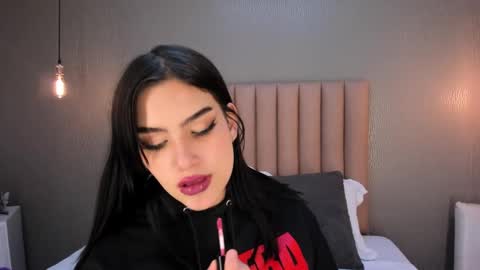 Snapshot of alexa_thaylor_ chatting on 01-03-25, 06:14 Alexa Thaylor online show from 01-03-25, 06:14
