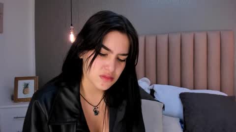 Snapshot of alexa_thaylor_ chatting on 01-11-25, 06:12 Alexa Thaylor online show from 01-11-25, 06:12