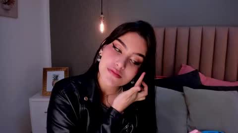 Snapshot of alexa_thaylor_ chatting on 02-10-25, 02:59 Alexa Thaylor online show from 02-10-25, 02:59