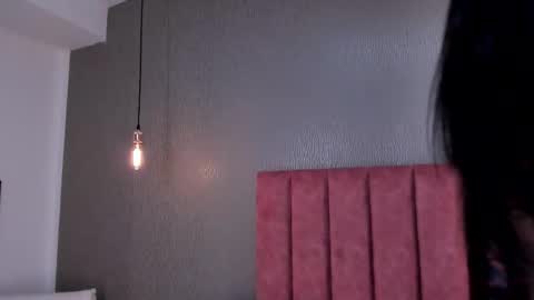 Alexa Thaylor online show from 11-29-25, 09:18