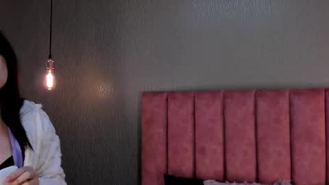 Alexa Thaylor online show from 12-01-25, 01:49