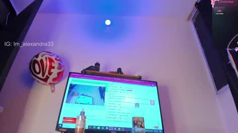 Snapshot of alexa_will chatting on 12-05-24, 01:14 alexa_will online show from 12-05-24, 01:14