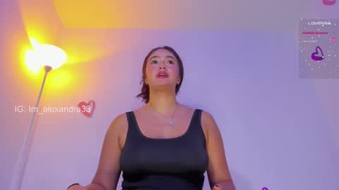 Snapshot of alexa_will chatting on 02-28-25, 03:04 alexa_will online show from 02-28-25, 03:04