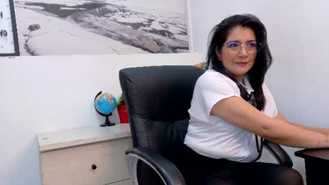 Snapshot of alexaa_sanz chatting on 07-25-26, 06:05 Alexaa sanz online show from 07-25-26, 06:05