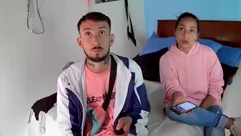 Snapshot of alexaandtom chatting on 01-26-25, 06:27 Alexa y tom online show from 01-26-25, 06:27