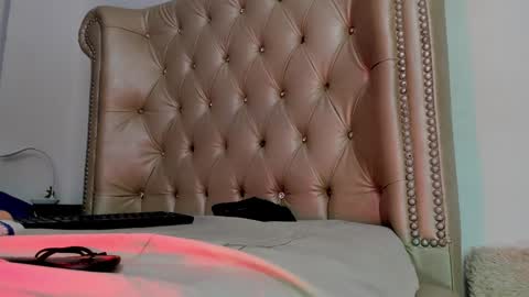 Snapshot of alexafoxy18 chatting on 12-18-24, 09:47 ALEXA online show from 12-18-24, 09:47