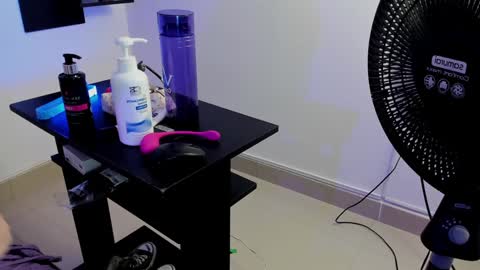 Snapshot of alexafoxy18 chatting on 02-07-25, 07:18 ALEXA online show from 02-07-25, 07:18