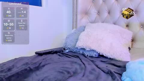 Snapshot of alexafoxy18 chatting on 02-23-25, 07:33 ALEXA online show from 02-23-25, 07:33