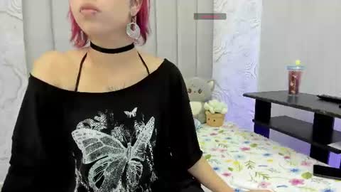 Snapshot of alexafoxy18 chatting on 06-21-26, 04:09 ALEXA online show from 06-21-26, 04:09