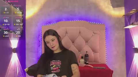 Snapshot of alexaivory chatting on 06-20-26, 10:29 Alexa online show from 06-20-26, 10:29