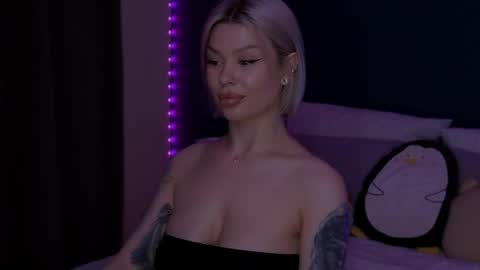 Alexa Mason online show from 05-15-26, 10:50
