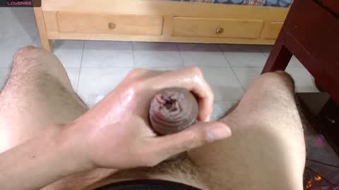 Snapshot of alexander_dimitri chatting on 01-01-25, 09:17 Benji Alex online show from 01-01-25, 09:17