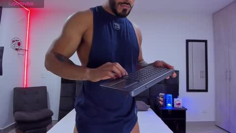 Onlyfansalexmartinezwb  Instagram alexwbmartinez  Twitter martinezcb937 online show from 01-25-25, 12:27