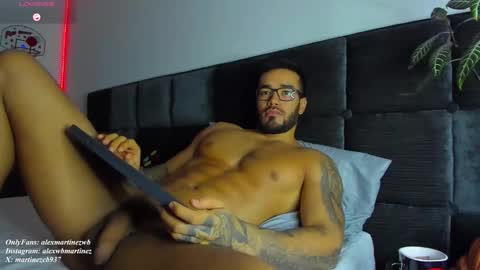 Onlyfansalexmartinezwb  Instagram alexwbmartinez  Twitter martinezcb937 online show from 09-14-25, 02:33