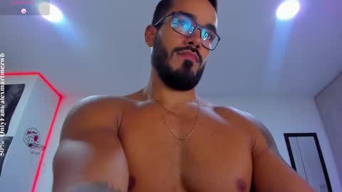 Onlyfansalexmartinezwb  Instagram alexwbmartinez  Twitter martinezcb937 online show from 01-13-26, 10:15