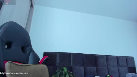 Onlyfansalexmartinezwb  Instagram alexwbmartinez  Twitter martinezcb937 online show from 04-11-26, 04:55