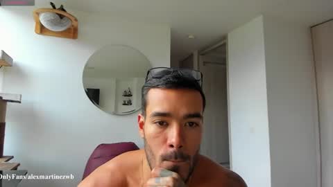 Snapshot of alexander_martines chatting on 07-15-26, 10:48 Onlyfansalexmartinezwb Instagram alexwbmartinez Twitter martinezcb937 online show from 07-15-26, 10:48