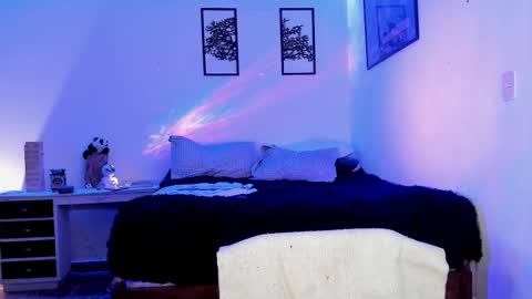 Snapshot of alexanderjaz chatting on 09-16-25, 11:28 Alexander Jaz online show from 09-16-25, 11:28