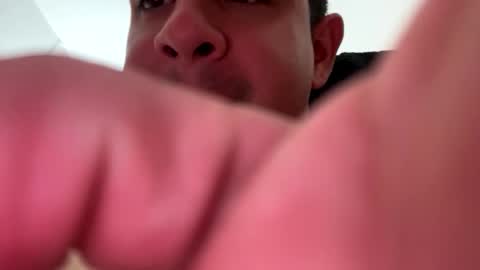 Snapshot of alexanderjessrivera chatting on 05-04-26, 03:24 alexanderjessrivera online show from 05-04-26, 03:24