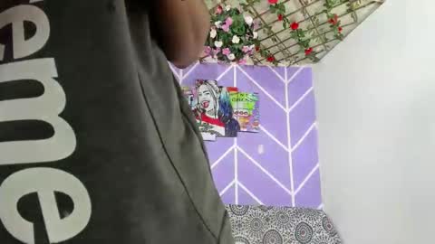 Snapshot of alexandluke1 chatting on 02-20-25, 12:15 chicos hot online show from 02-20-25, 12:15