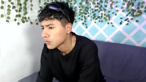 Snapshot of alexandluke1 chatting on 09-21-25, 01:46 chicos hot online show from 09-21-25, 01:46