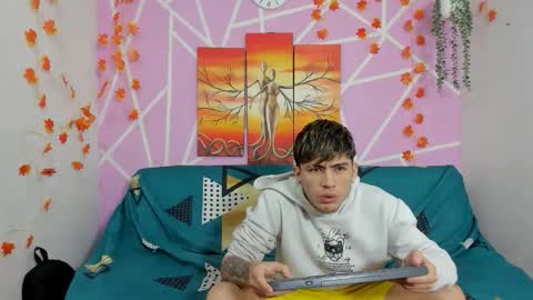 Snapshot of alexandluke1 chatting on 10-13-25, 01:44 chicos hot online show from 10-13-25, 01:44