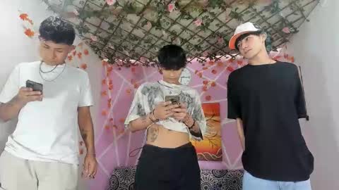 Snapshot of alexandluke1 chatting on 12-19-25, 07:21 chicos hot online show from 12-19-25, 07:21