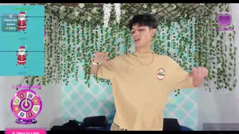 Snapshot of alexandluke1 chatting on 01-05-26, 08:45 chicos hot online show from 01-05-26, 08:45