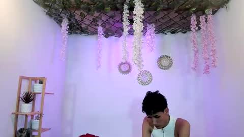 Snapshot of alexandluke1 chatting on 03-10-26, 01:43 chicos hot online show from 03-10-26, 01:43