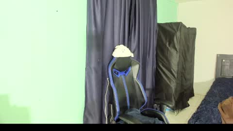 Snapshot of alexandluke1 chatting on 04-02-26, 01:58 chicos hot online show from 04-02-26, 01:58