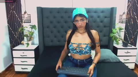 MAMASITA online show from 06-23-26, 03:59