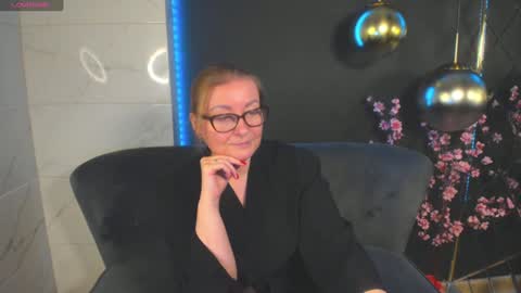 Snapshot of alexandra_kind chatting on 01-12-25, 04:40 Alexandra online show from 01-12-25, 04:40