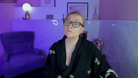 Snapshot of alexandra_kind chatting on 01-19-25, 07:26 Alexandra online show from 01-19-25, 07:26