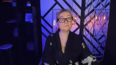 Snapshot of alexandra_kind chatting on 02-14-25, 10:36 Alexandra online show from 02-14-25, 10:36